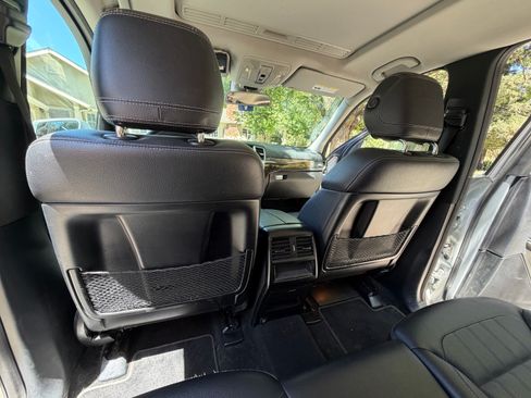 Used 2014 Mercedes-Benz GL 450 4MATIC image 8