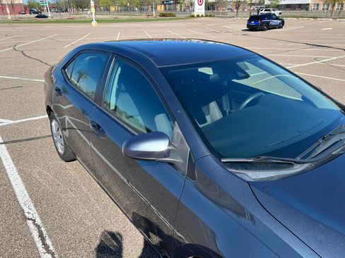 Used 2017 Toyota Corolla LE w/ Carpet Mat Package (TMS) FWD image 15