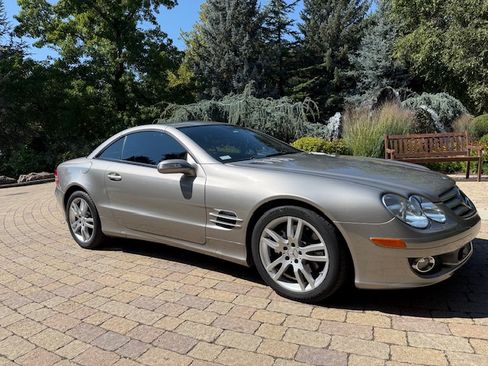 Used 2007 Mercedes-Benz SL 550 image 2