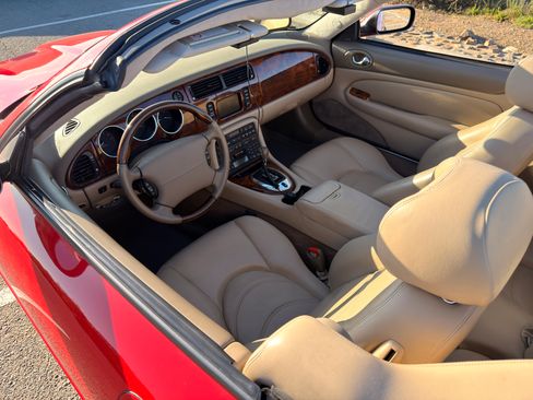 Used 2003 Jaguar XK8 Convertible image 10