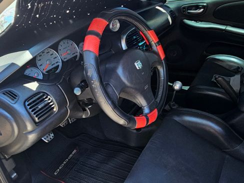 Used 2005 Dodge Neon image 10