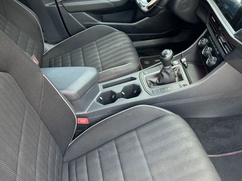 Used 2019 Volkswagen Jetta GLI FWD image 10