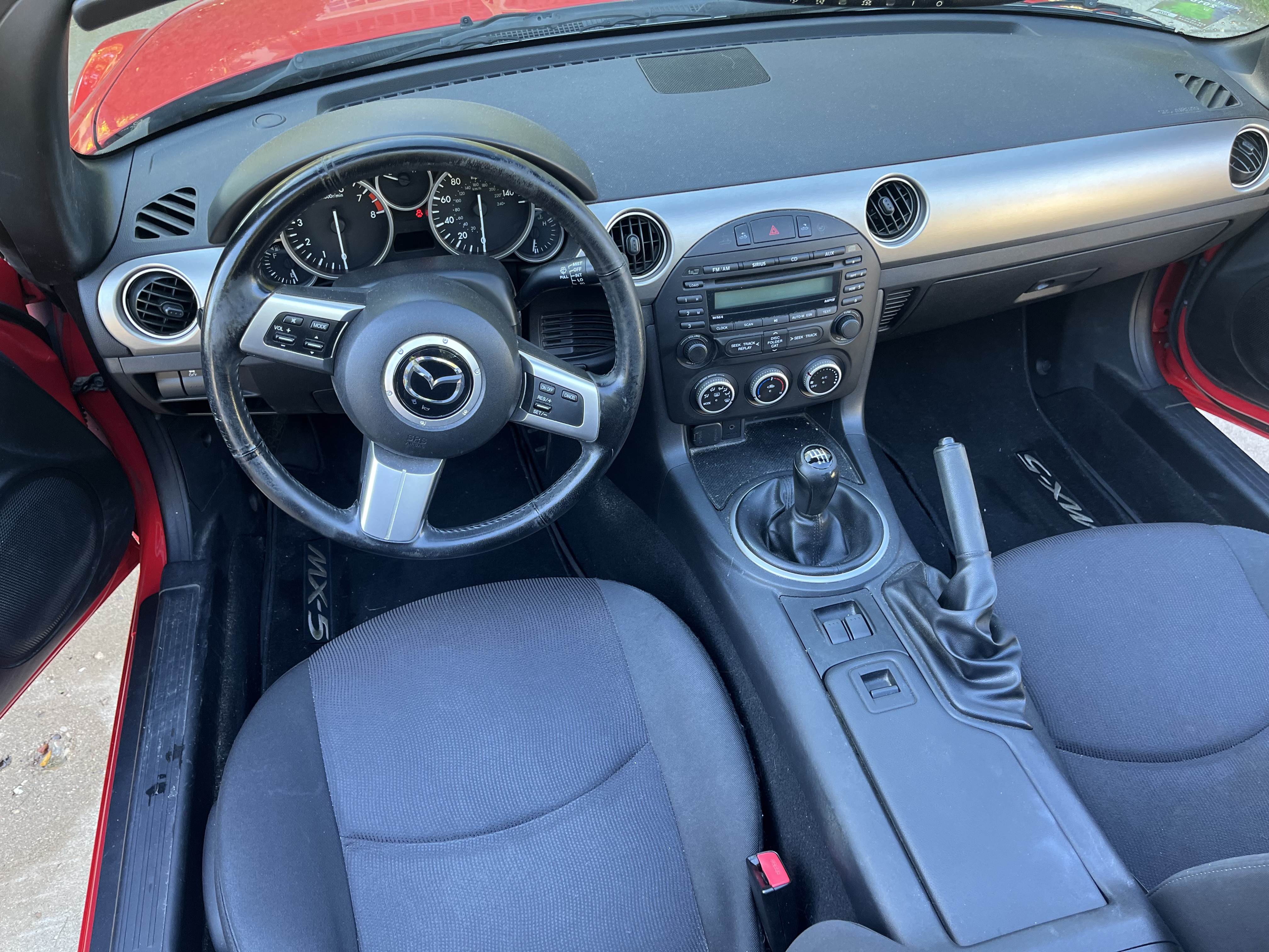 Used 2012 MAZDA MX-5 Miata Touring w/ Suspension Pkg RWD image 5