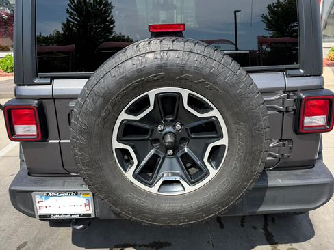Used 2018 Jeep Wrangler Sport AWD/4WD image 2