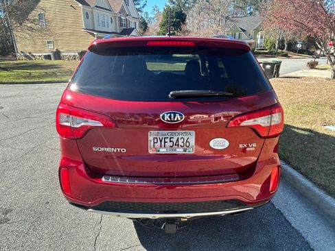 Used 2014 Kia Sorento SX w/ 3rd Row Package image 2