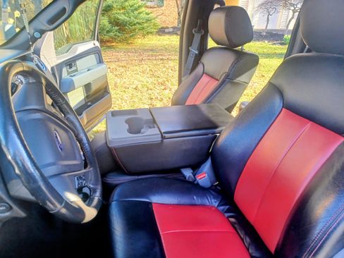 Used 2013 Ford F150 XLT w/ XTR Pkg image 10