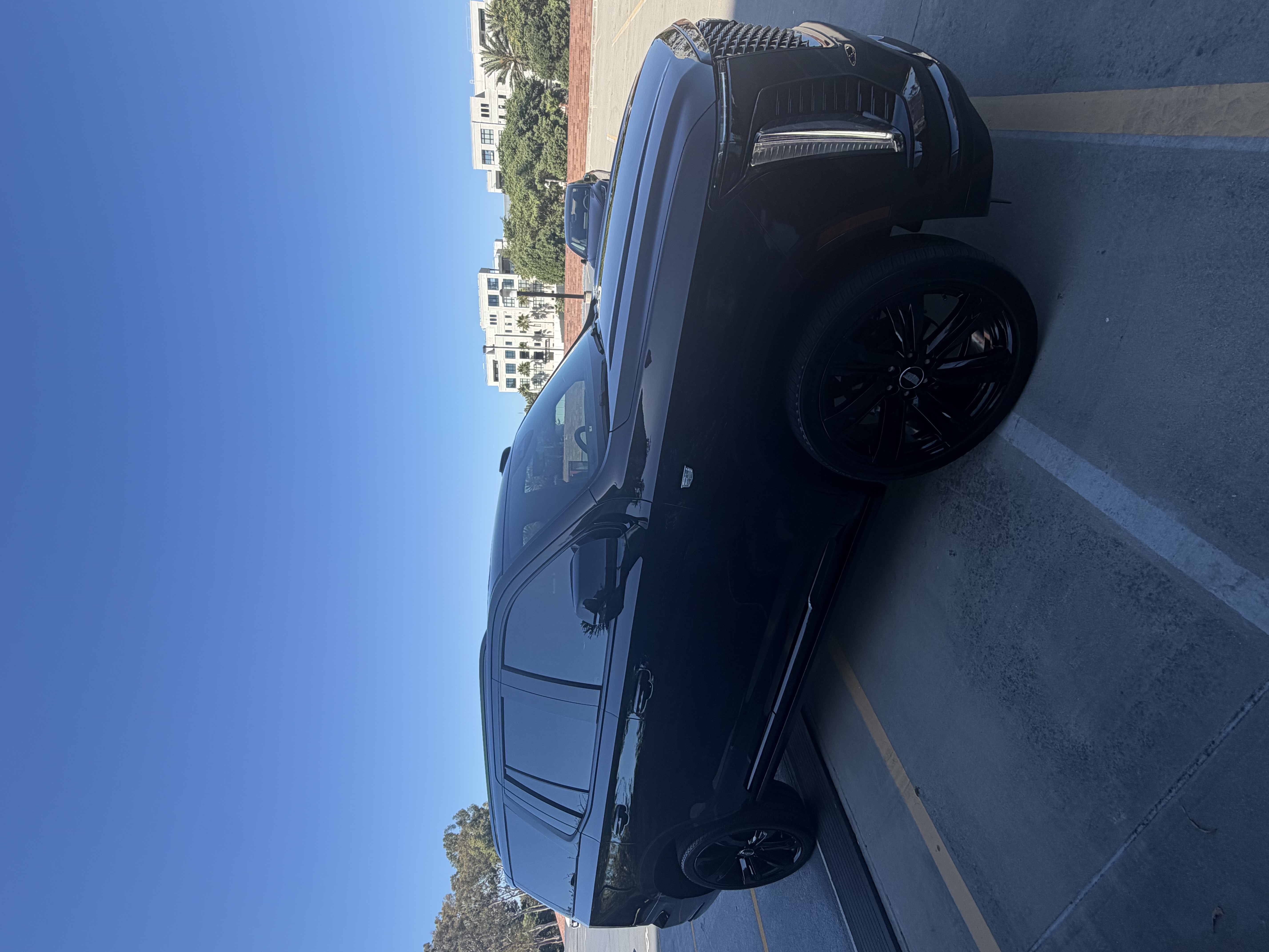 Used 2025 Cadillac Escalade Sport Platinum AWD/4WD image 1