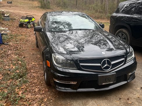 Used 2013 Mercedes-Benz C 63 AMG C 63 AMG Coupe 2D image 4