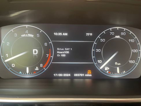 Used 2016 Land Rover Range Rover HSE image 16