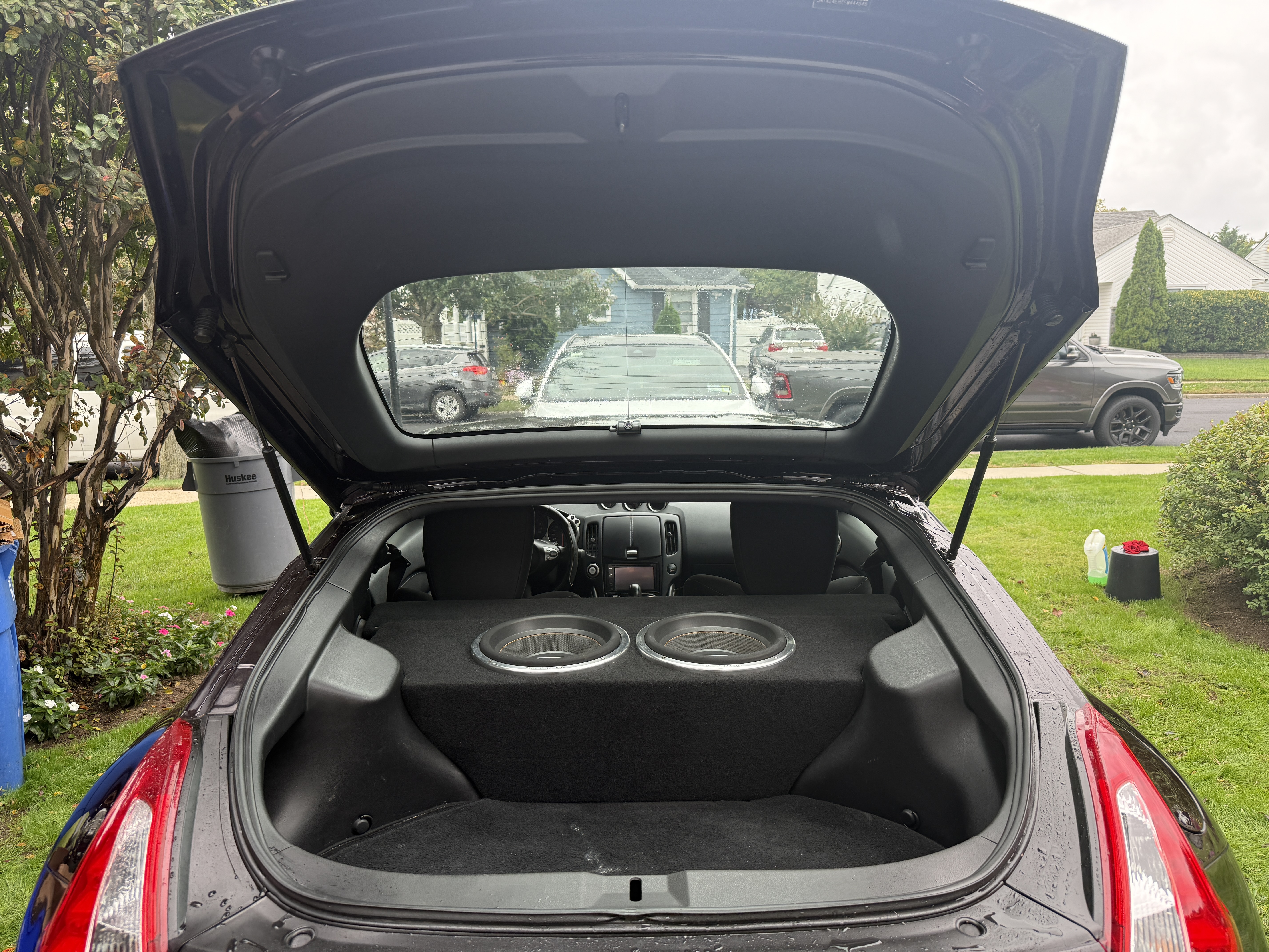 Used 2015 Nissan 370Z Coupe RWD image 8