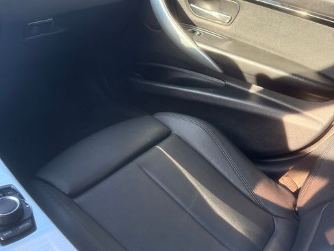 Used 2016 BMW 328i Sedan RWD image 10