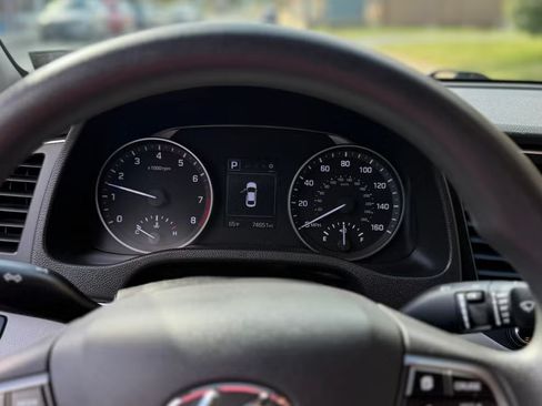 Used 2018 Hyundai Elantra SEL w/ Cargo Package image 10