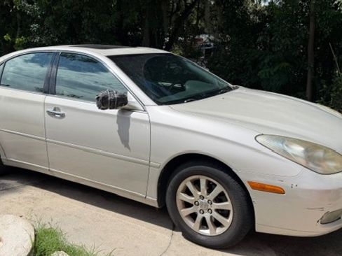 Used 2002 Lexus ES 330 w/ Premium Pkg FWD image 1