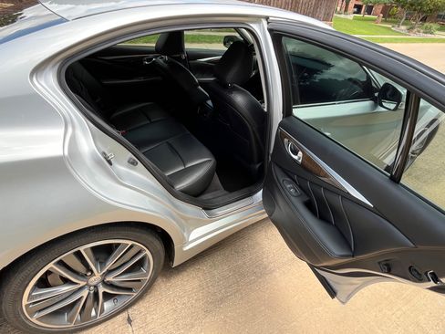 Used 2015 INFINITI Q50 Sport w/ Deluxe Touring Package image 16