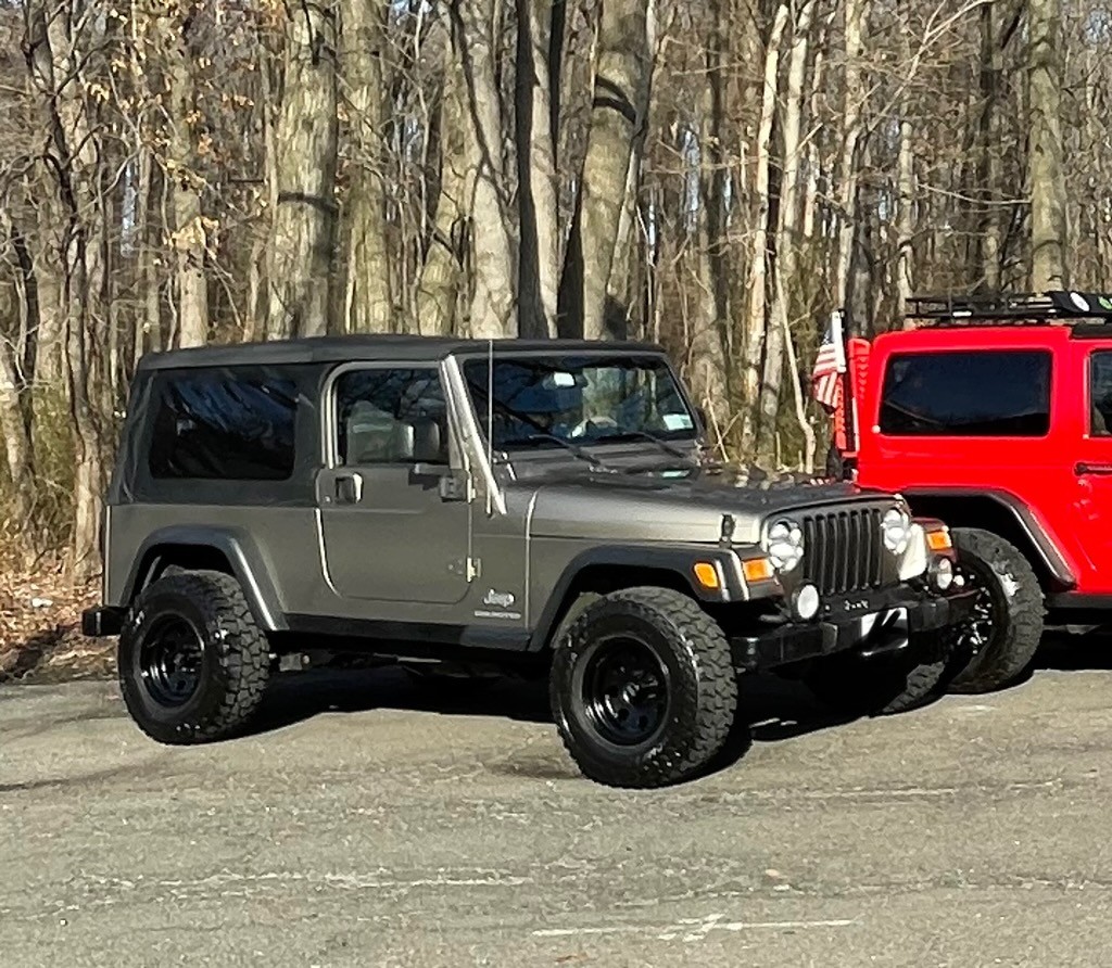 Used 2004 Jeep Wrangler 4WD image 5