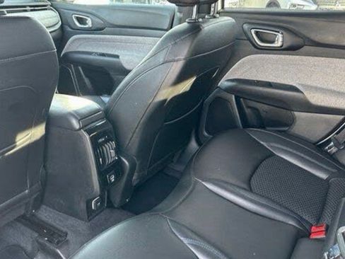 Used 2024 Jeep Compass Sport AWD/4WD image 11