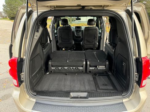 Used 2014 Dodge Grand Caravan R/T w/ Safety Sphere Group image 25