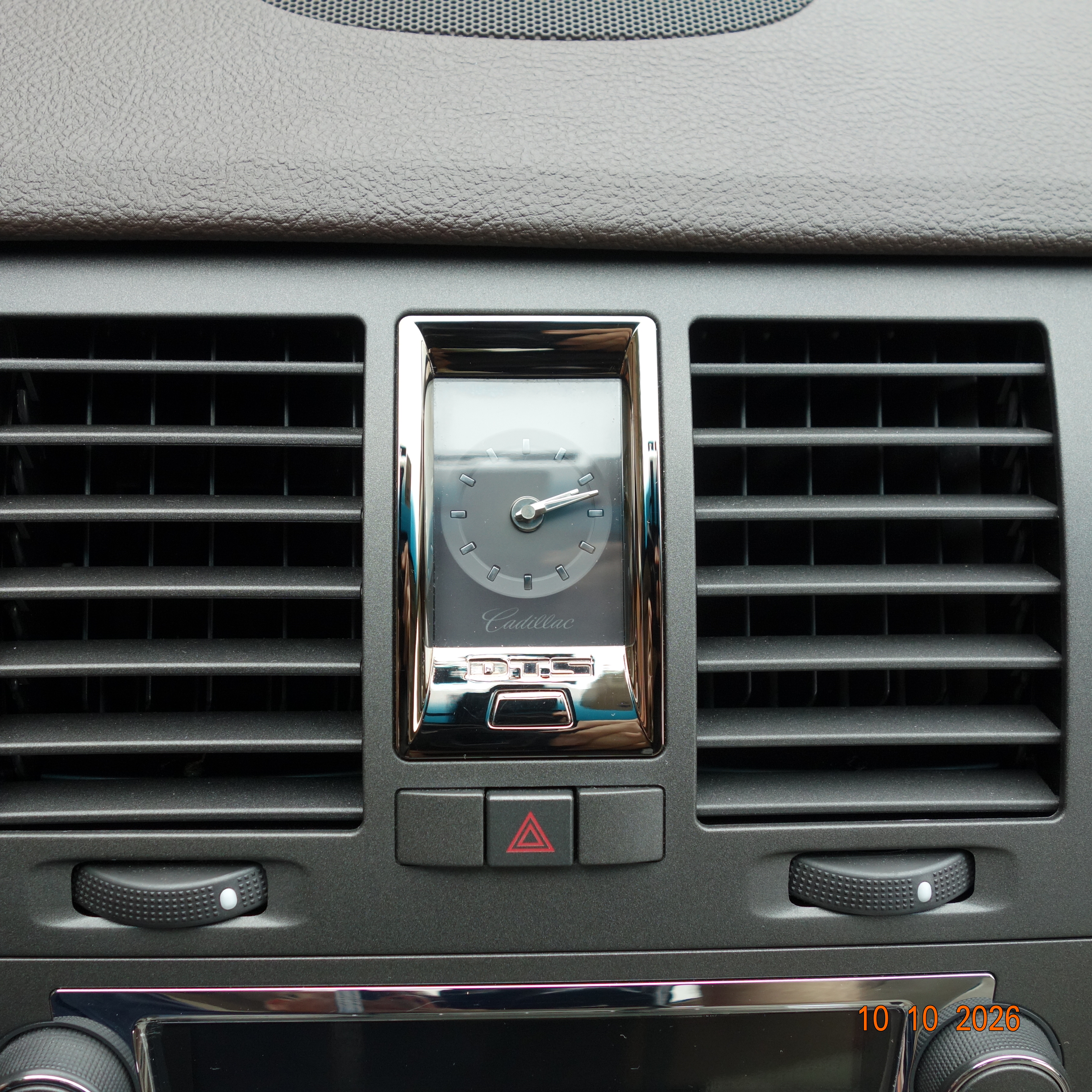 Used 2008 Cadillac DTS w/ Sun And Sound Package FWD image 19