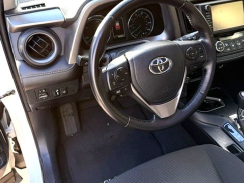 Used 2017 Toyota RAV4 XLE image 9