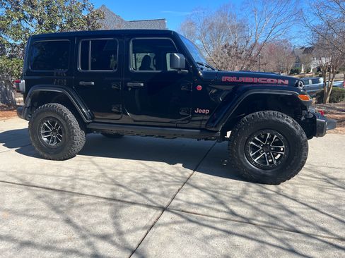 Used 2024 Jeep Wrangler Unlimited Rubicon image 6