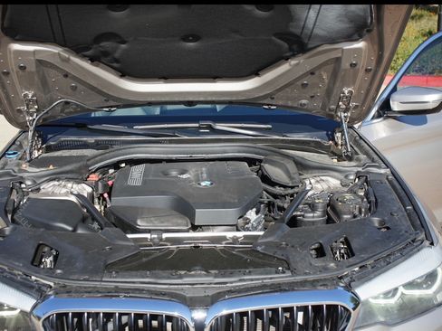 Used 2017 BMW 530i 530i Sedan 4D image 12