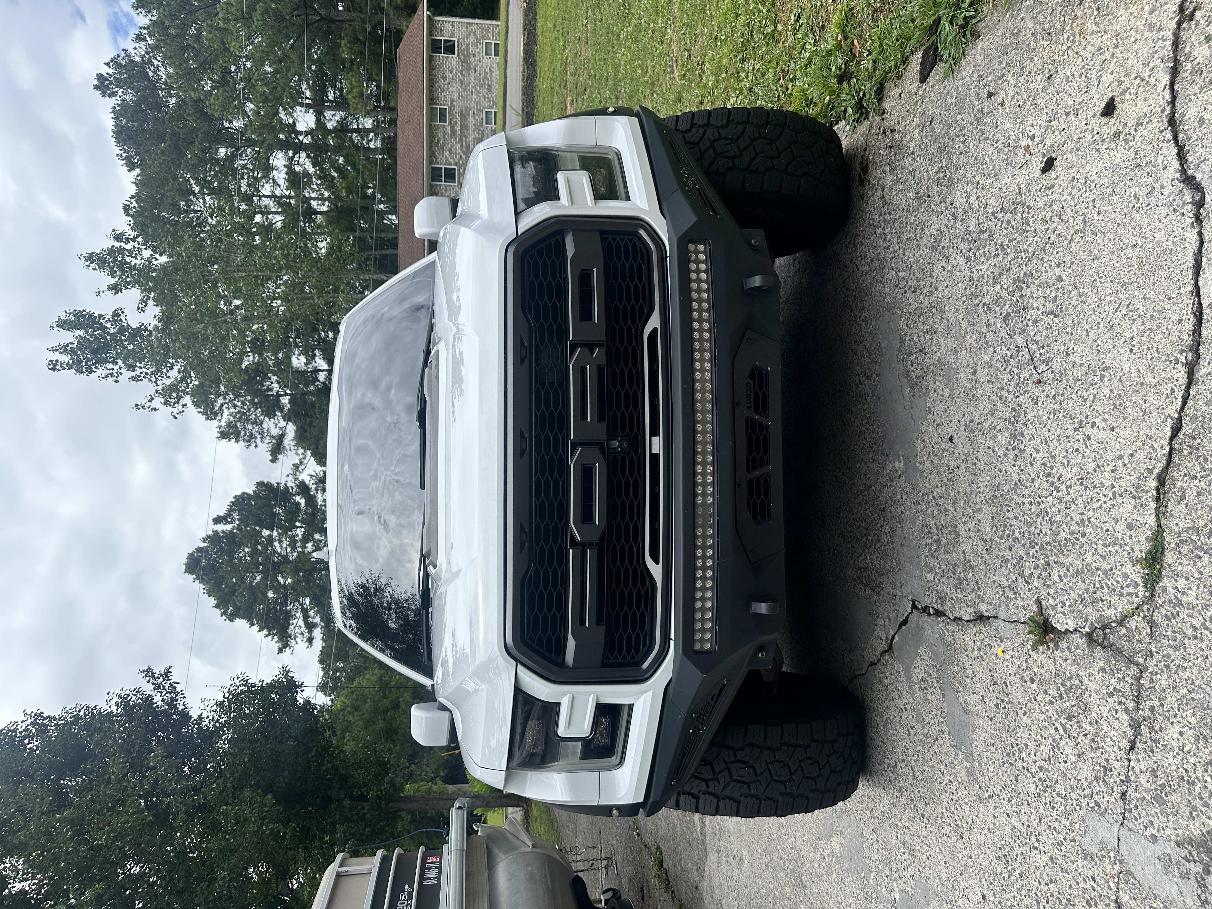 Used 2019 Ford F150 Raptor w/ Equipment Group 802A Luxury AWD/4WD image 1