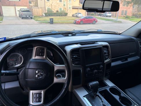 Used 2013 RAM 1500 Laramie image 12