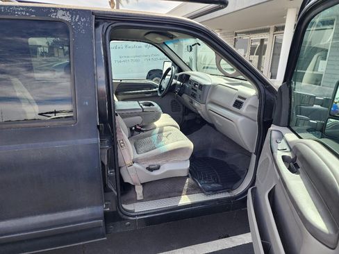 Used 2001 Ford F250 2WD Crew Cab Super Duty image 10