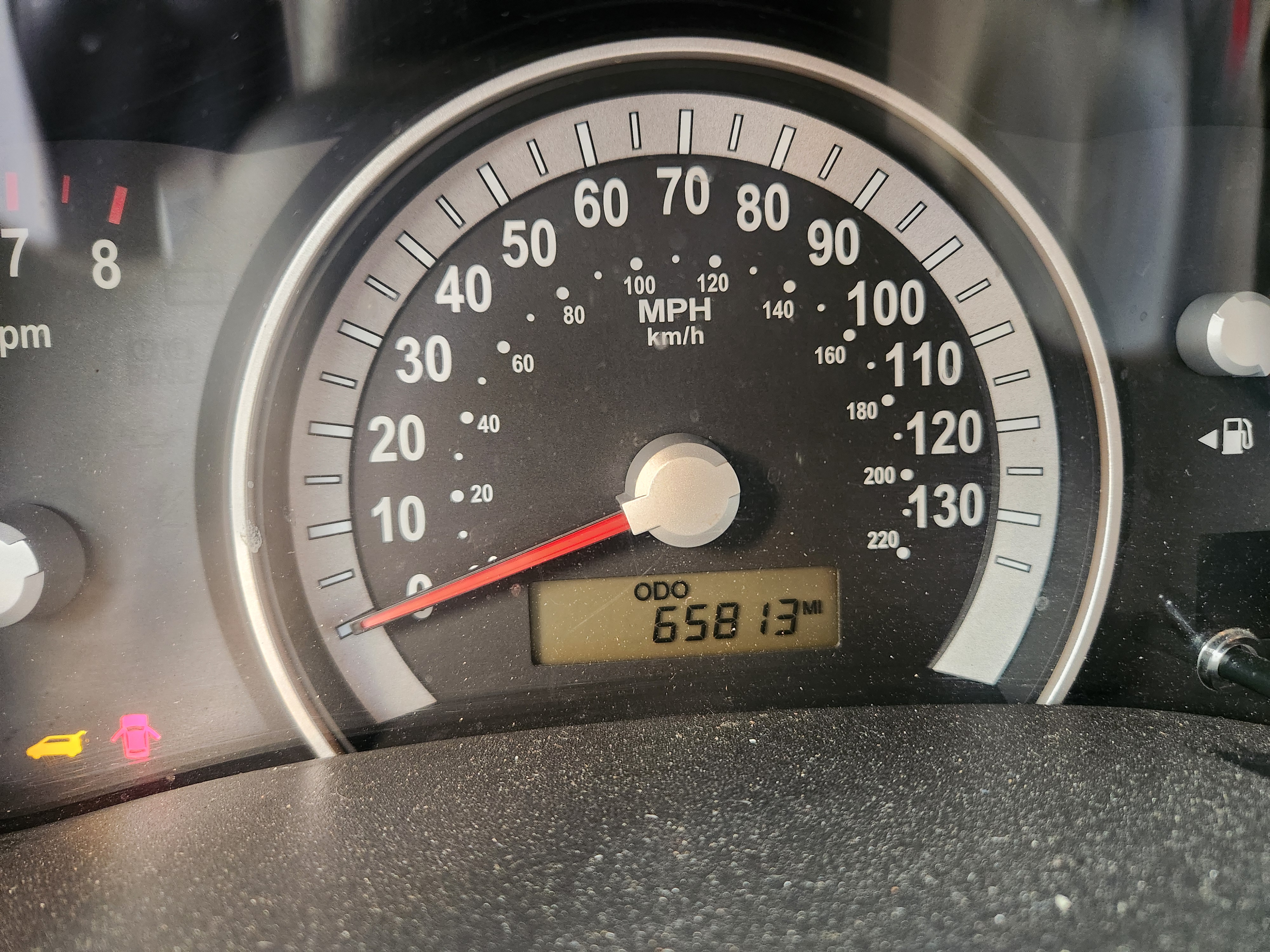 Used 2008 Hyundai Entourage GLS FWD image 19
