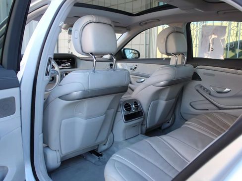 Used 2016 Mercedes-Benz S 550 Sedan image 6