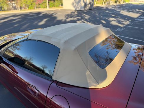 Used 2003 Chevrolet Corvette Convertible w/ Preferred Equipment Group1 image 17