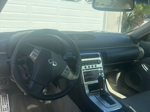 Used 2007 INFINITI G35 Coupe w/ Premium Pkg image 8