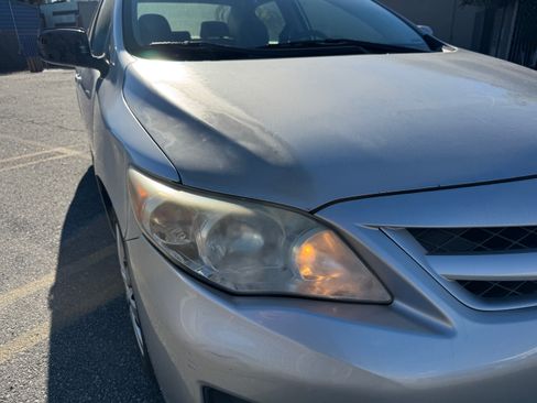 Used 2012 Toyota Corolla LE image 19