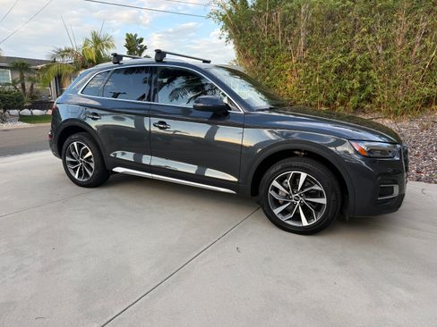 Used 2021 Audi Q5 Prestige w/ Prestige Package AWD/4WD image 1