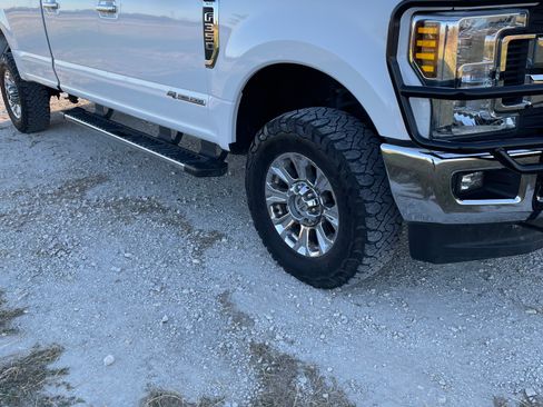 Used 2019 Ford F350 XLT w/ XLT Premium Package image 1