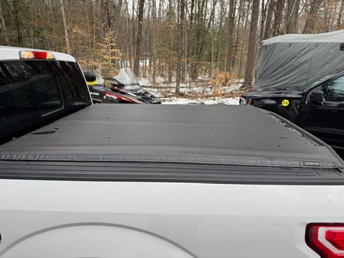 Used 2019 Ford F150 XLT w/ Equipment Group 302A Luxury AWD/4WD image 9