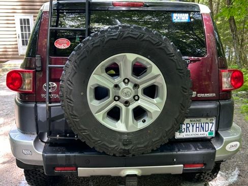 Used 2007 Toyota FJ Cruiser 4WD image 2