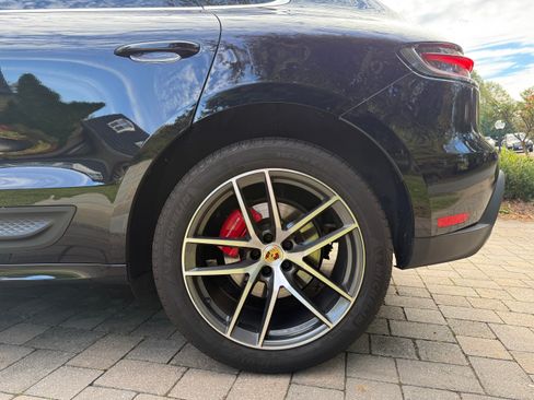 Used 2023 Porsche Macan S image 8