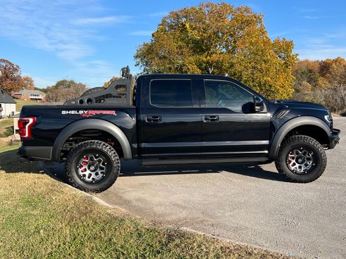 Used 2020 Ford F150 Raptor w/ Equipment Group 802A Luxury image 4