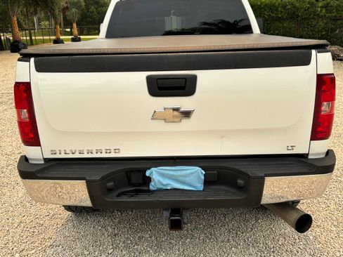 Used 2009 Chevrolet Silverado 2500 LT RWD image 6