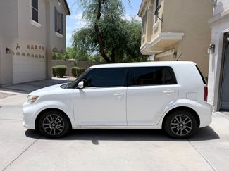 Used 2015 Scion xB FWD video 1