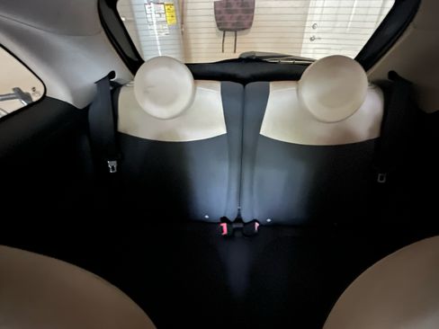 Used 2013 FIAT 500 Pop FWD image 9