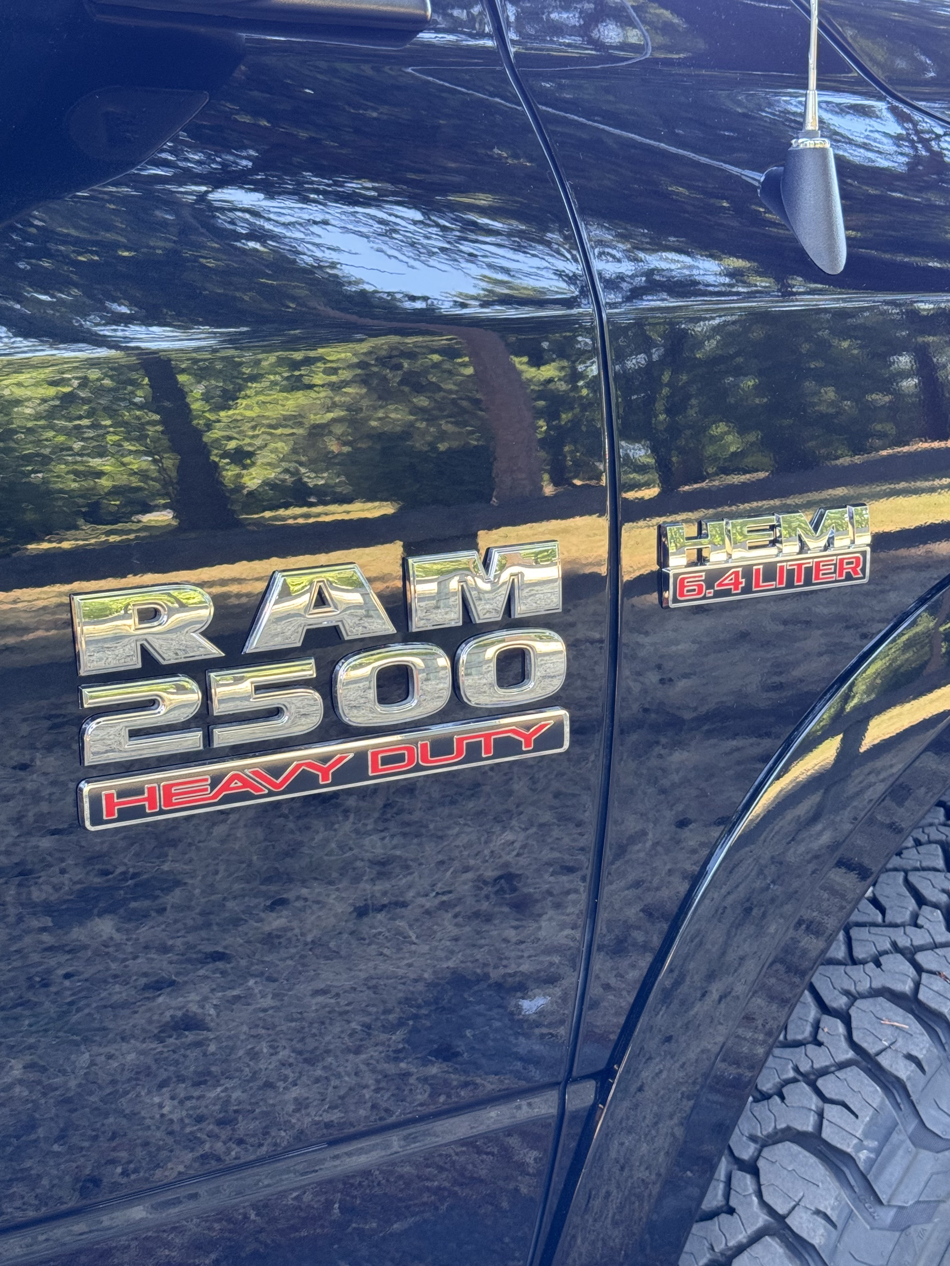 Used 2015 RAM 2500 Laramie w/ Convenience Group AWD/4WD image 8