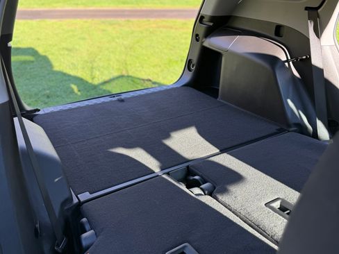 Used 2023 GMC Terrain SLE image 27