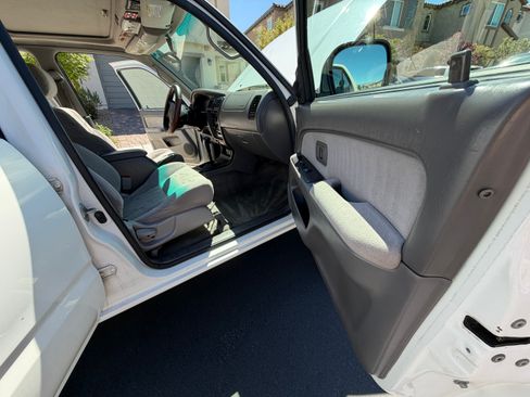 Used 2002 Toyota 4Runner SR5 image 26