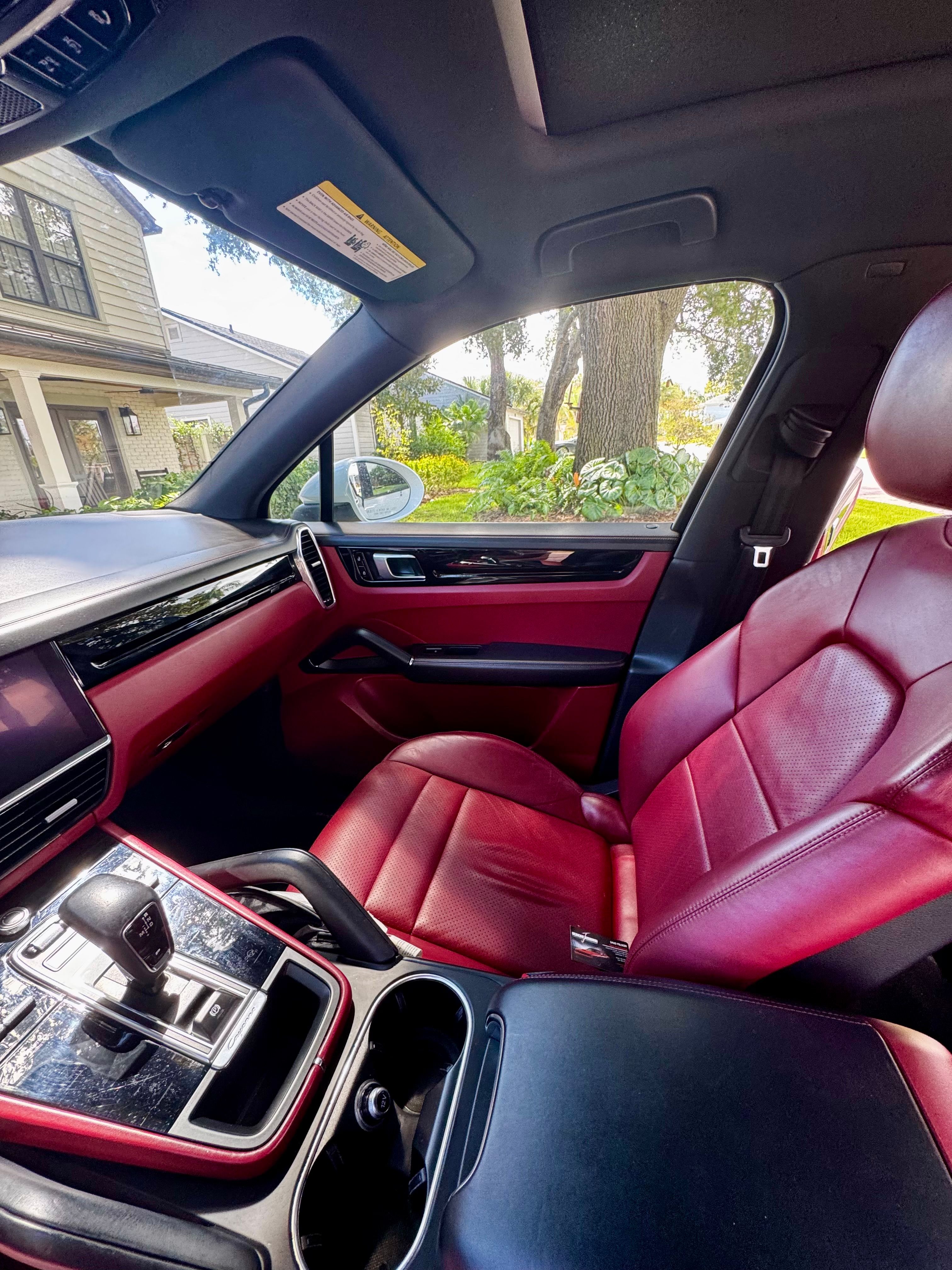 Used 2020 Porsche Cayenne AWD/4WD image 4