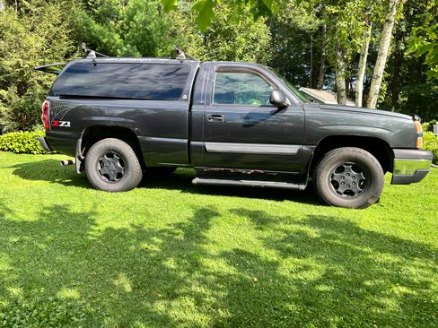 Used 2004 Chevrolet Silverado 1500 LS w/ Light Duty Power Package image 5