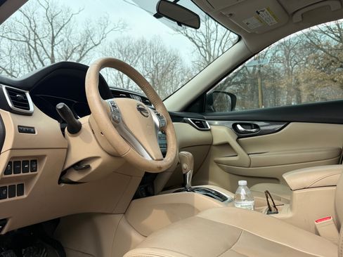 Used 2015 Nissan Rogue SL w/ SL Premium Package image 12