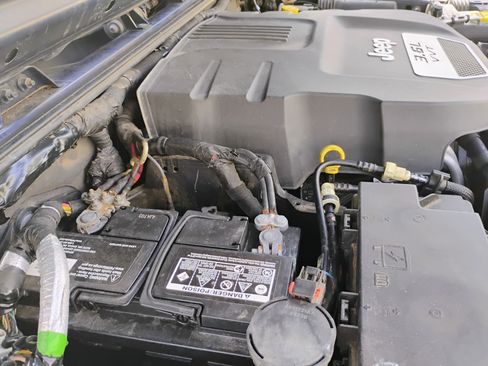 Used 2013 Jeep Wrangler Unlimited Sport AWD/4WD image 16