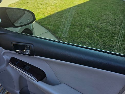 Used 2012 Toyota Camry XLE image 18